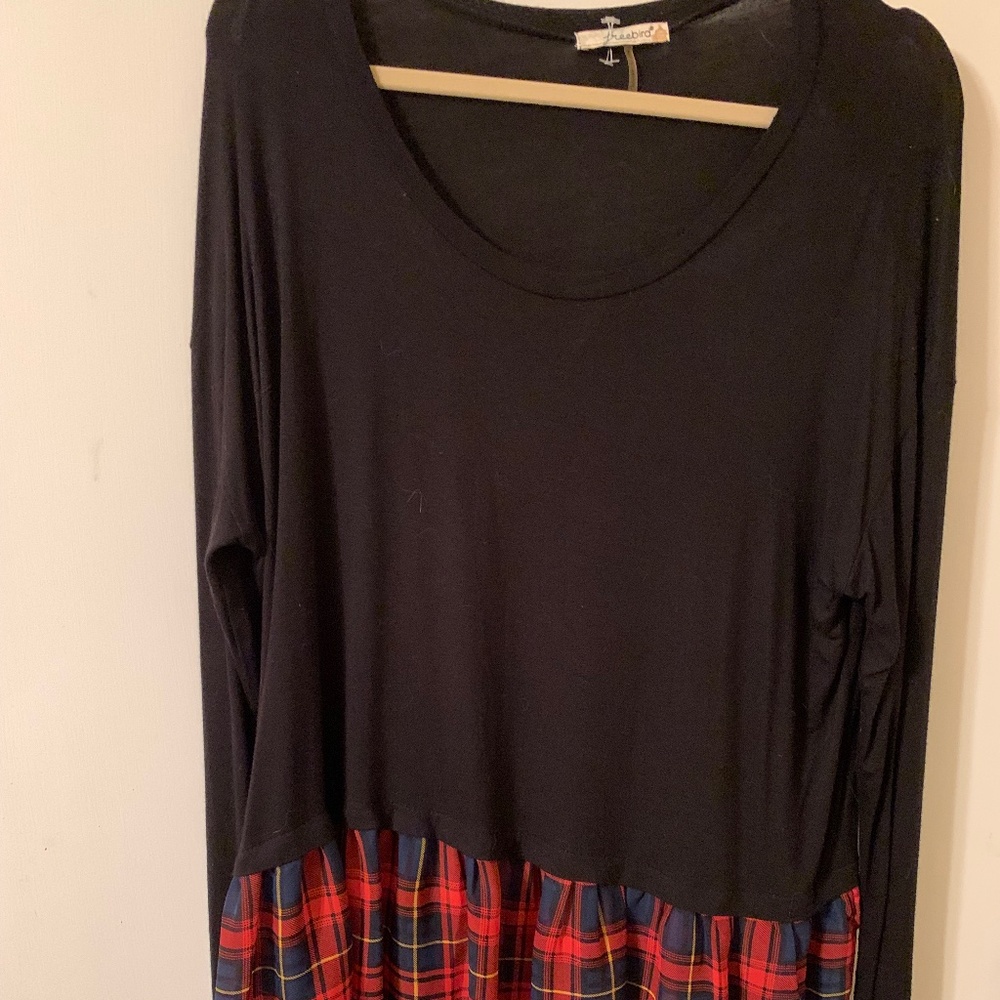 Free Bird, Black & Red Tunic, Large
